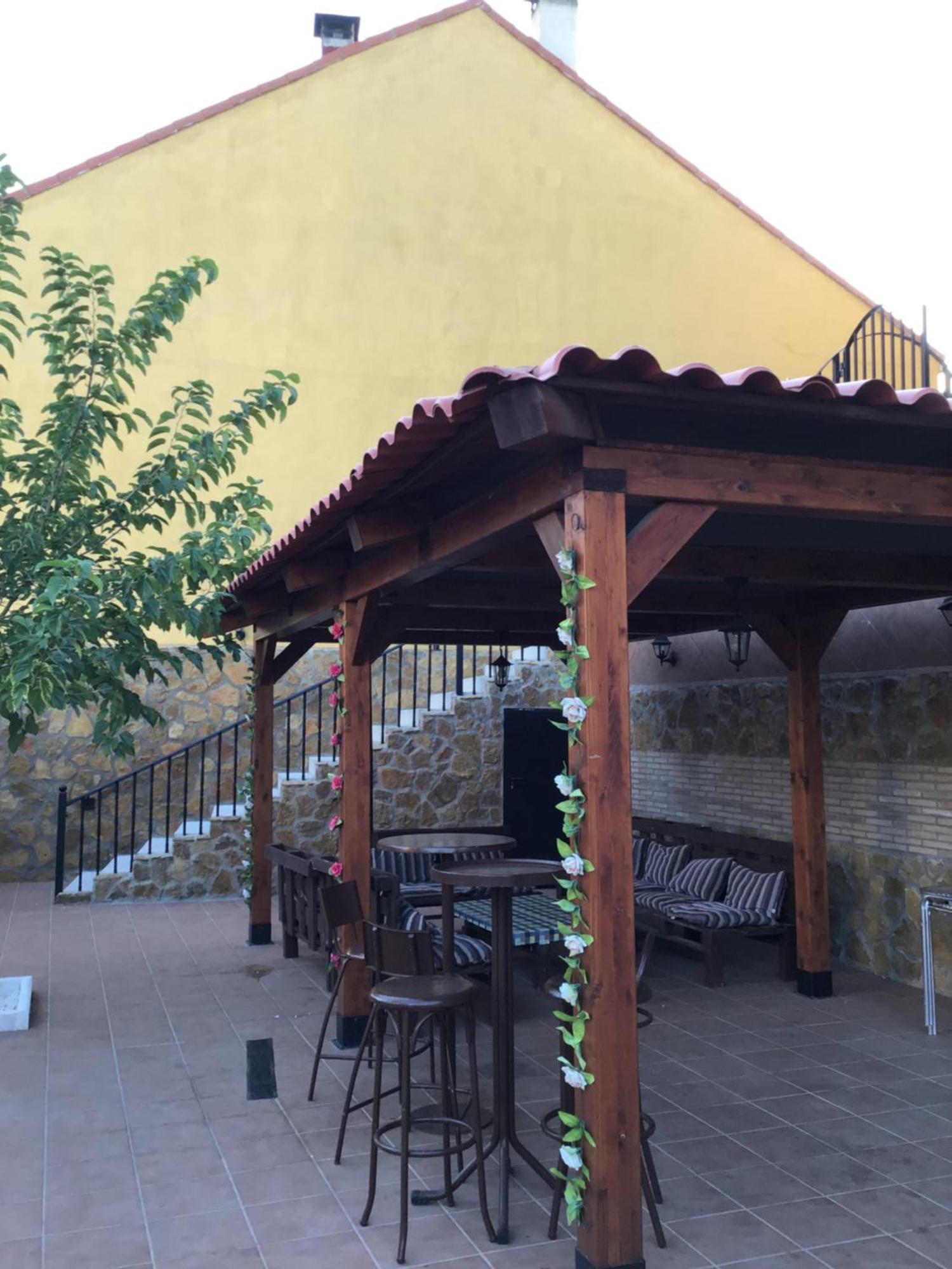 Apartamentos "Casa Rural De Aldea" Aldea del Fresno Exteriör bild