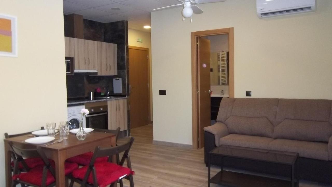 Apartamentos "Casa Rural De Aldea" Aldea del Fresno Exteriör bild